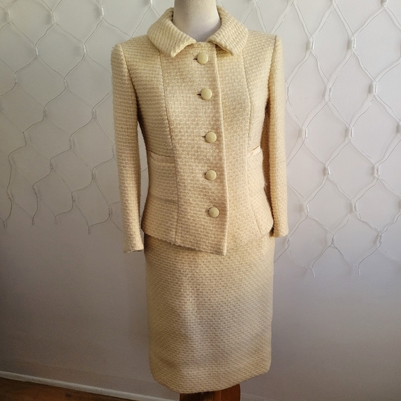 Vintage I. Magnin 2 Piece Suit / Cornflower Yellow / Size Small - Picture 1 of 13